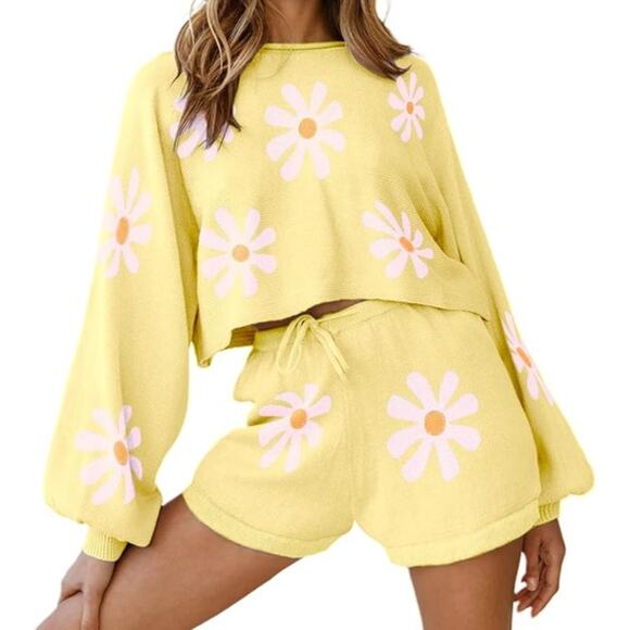 Ekouaer Other - Ekouaer Lightweight Butter Yellow Daisy Flower Print Knit Two Piece Pajama Set